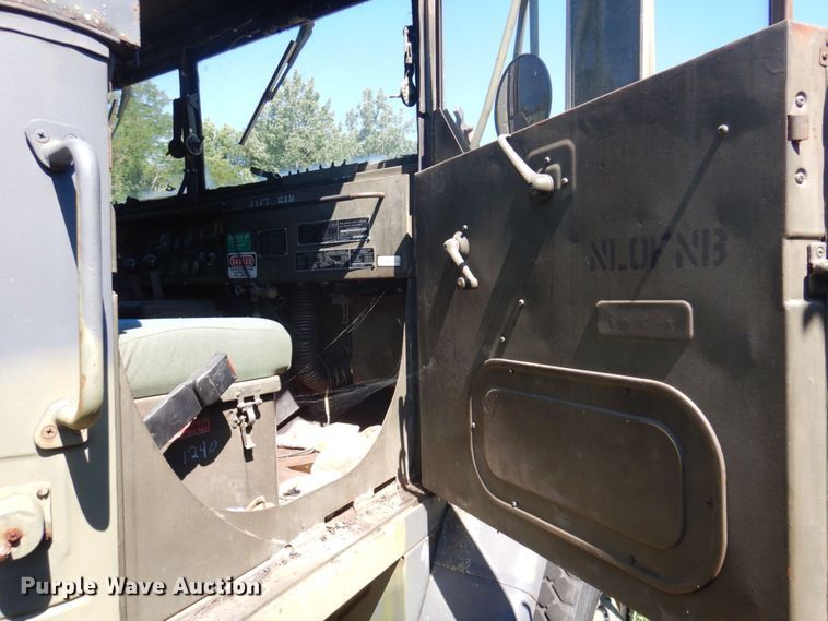 image for item DP5621 1984 Am General M936  tow truck