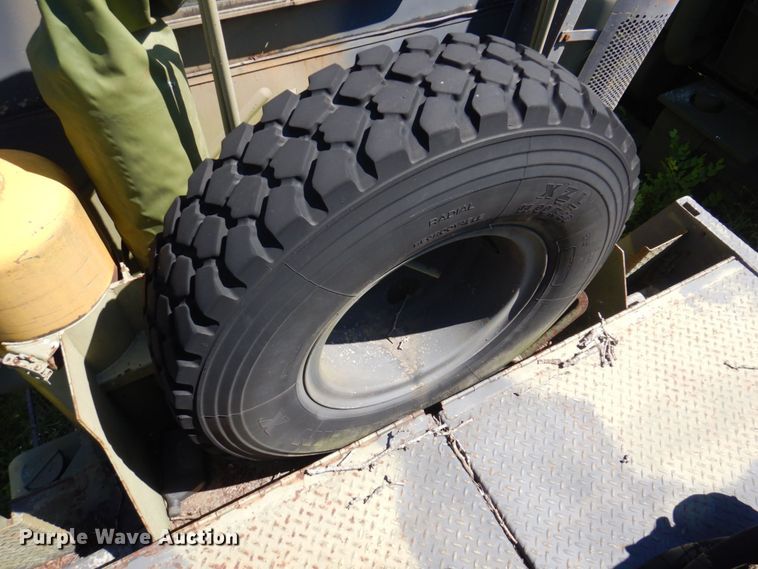 image for item DP5621 1984 Am General M936  tow truck