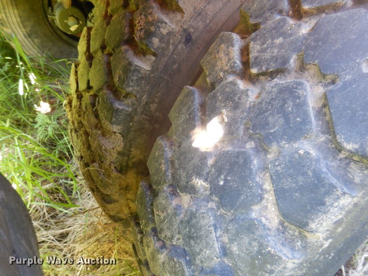 image for item DP5621 1984 Am General M936  tow truck