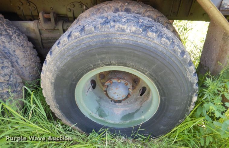 image for item DP5621 1984 Am General M936  tow truck