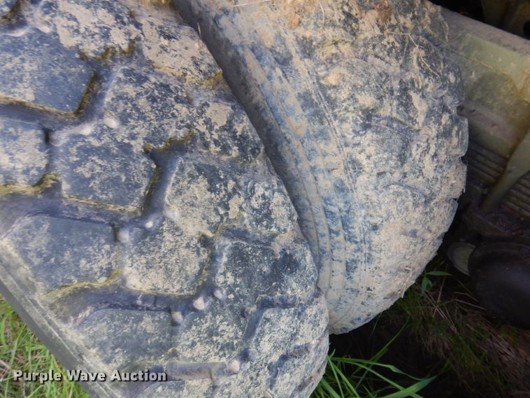 image for item DP5621 1984 Am General M936  tow truck