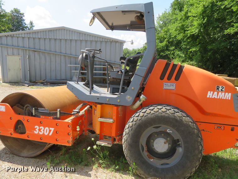 image for item DR0092 2006 Hamm 3307  single drum vibratory roller