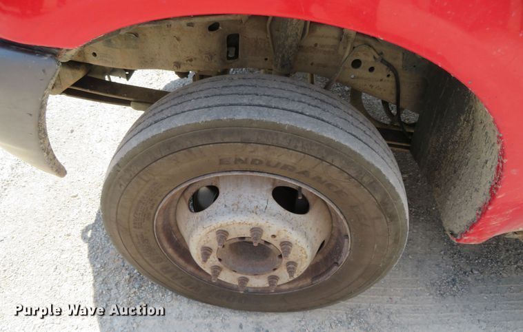 image for item DR0093 2000 Ford F550 Super Duty XL  bucket truck