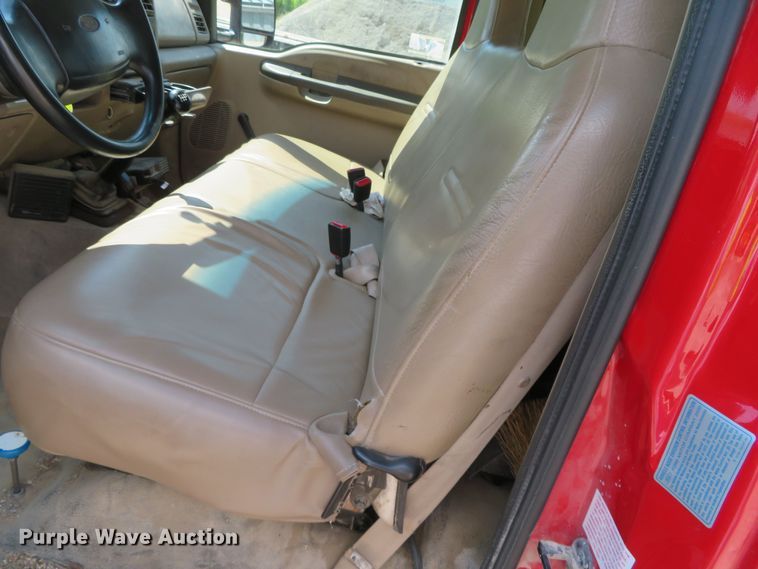 image for item DR0093 2000 Ford F550 Super Duty XL  bucket truck