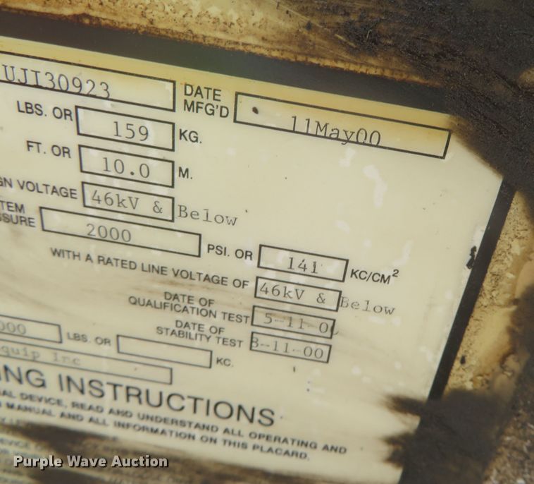 image for item DR0093 2000 Ford F550 Super Duty XL  bucket truck