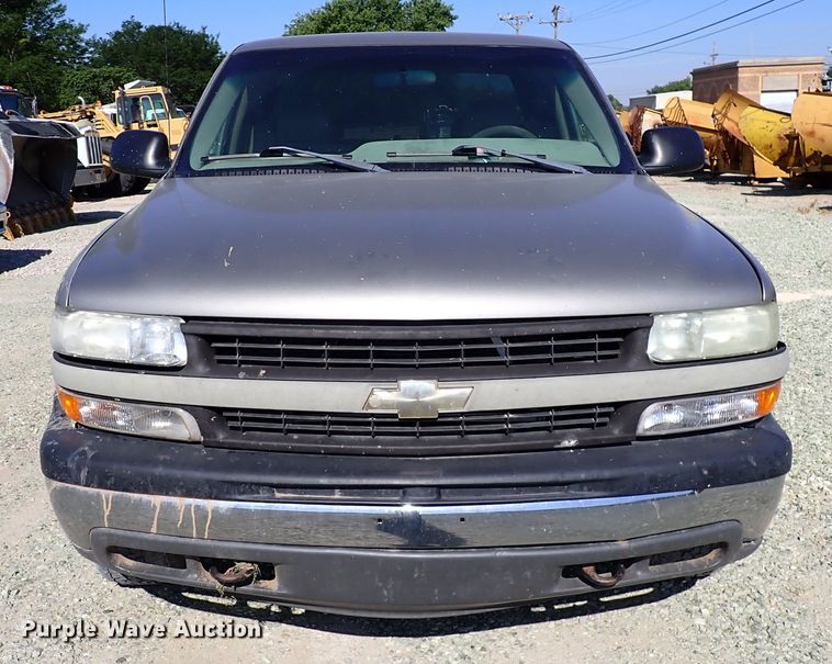 image for item DR0924 2002 Chevrolet Silverado 1500  Ext. Cab pickup truck