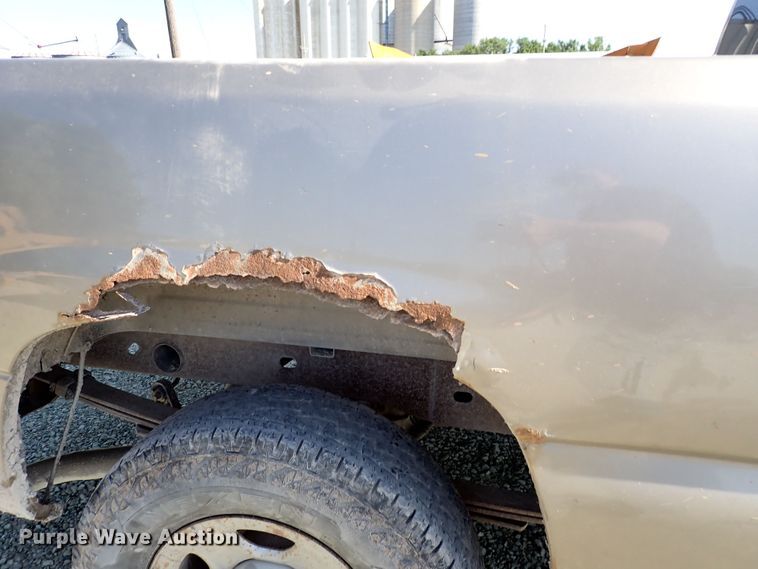 image for item DR0924 2002 Chevrolet Silverado 1500  Ext. Cab pickup truck