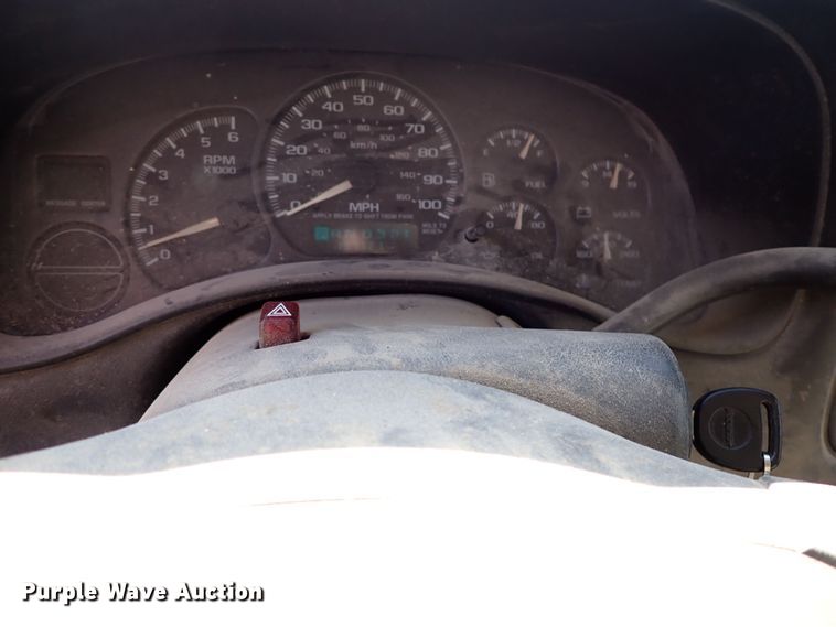 image for item DR0924 2002 Chevrolet Silverado 1500  Ext. Cab pickup truck