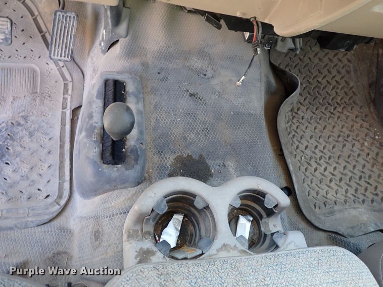 image for item DR0924 2002 Chevrolet Silverado 1500  Ext. Cab pickup truck