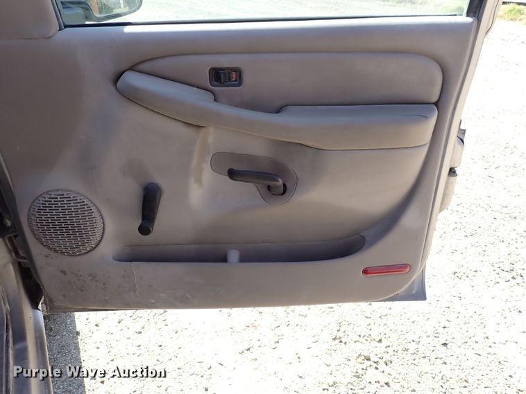 image for item DR0924 2002 Chevrolet Silverado 1500  Ext. Cab pickup truck