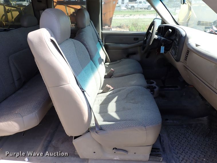 image for item DR0924 2002 Chevrolet Silverado 1500  Ext. Cab pickup truck