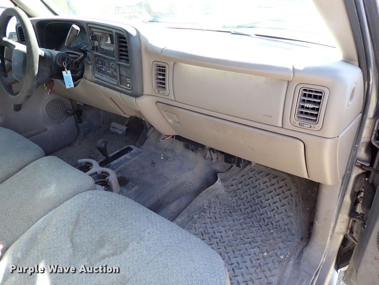 image for item DR0924 2002 Chevrolet Silverado 1500  Ext. Cab pickup truck