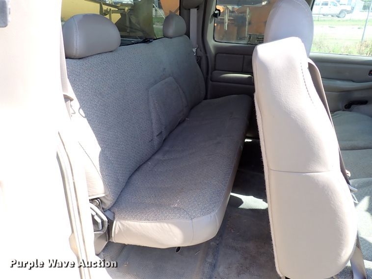 image for item DR0924 2002 Chevrolet Silverado 1500  Ext. Cab pickup truck