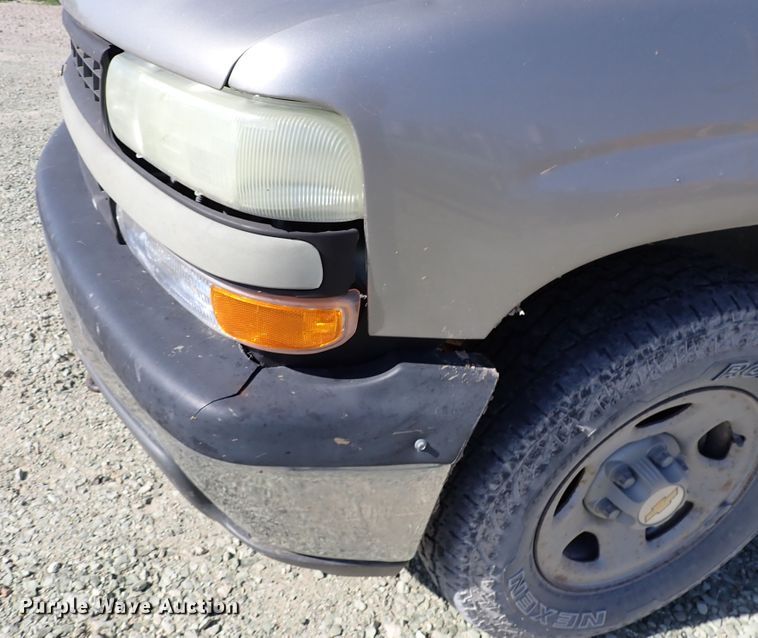 image for item DR0924 2002 Chevrolet Silverado 1500  Ext. Cab pickup truck