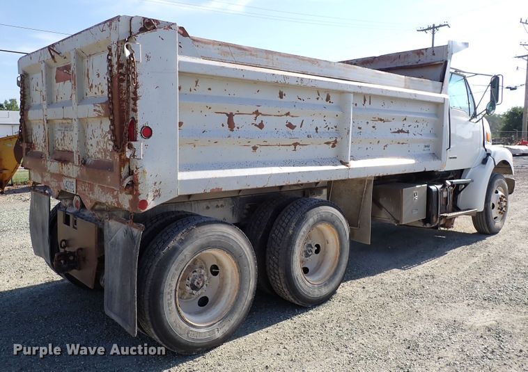 image for item DR0926 2001 Sterling L7500  dump truck
