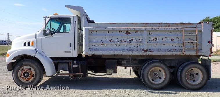 image for item DR0926 2001 Sterling L7500  dump truck