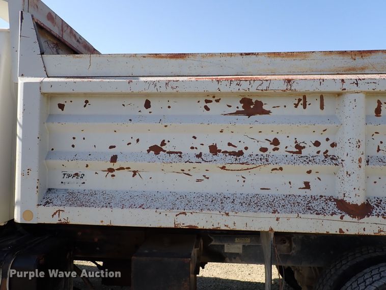 image for item DR0926 2001 Sterling L7500  dump truck