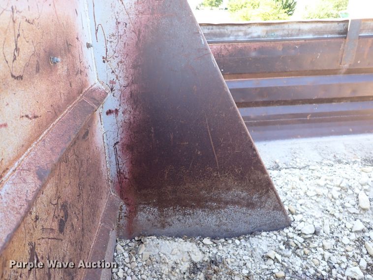 image for item DR0926 2001 Sterling L7500  dump truck