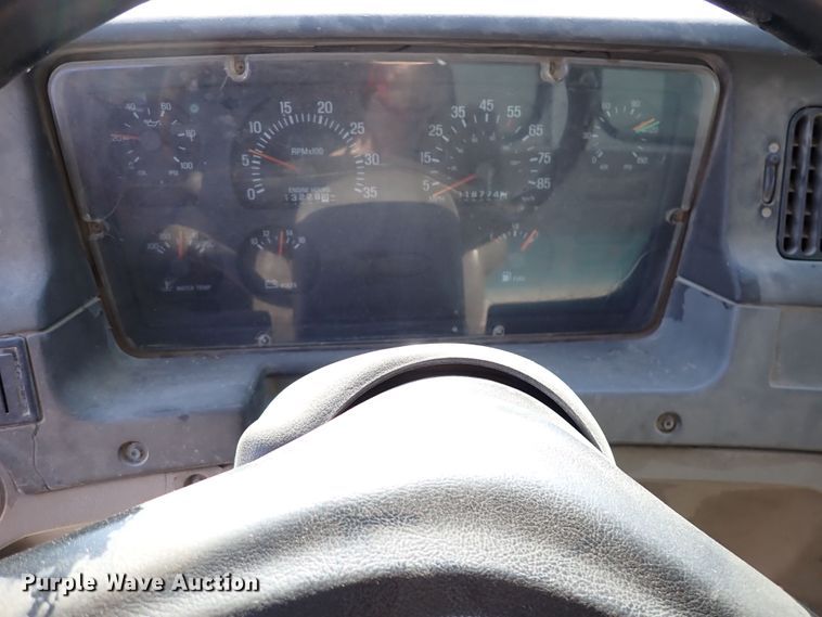 image for item DR0926 2001 Sterling L7500  dump truck