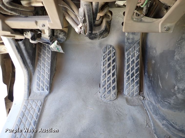 image for item DR0926 2001 Sterling L7500  dump truck