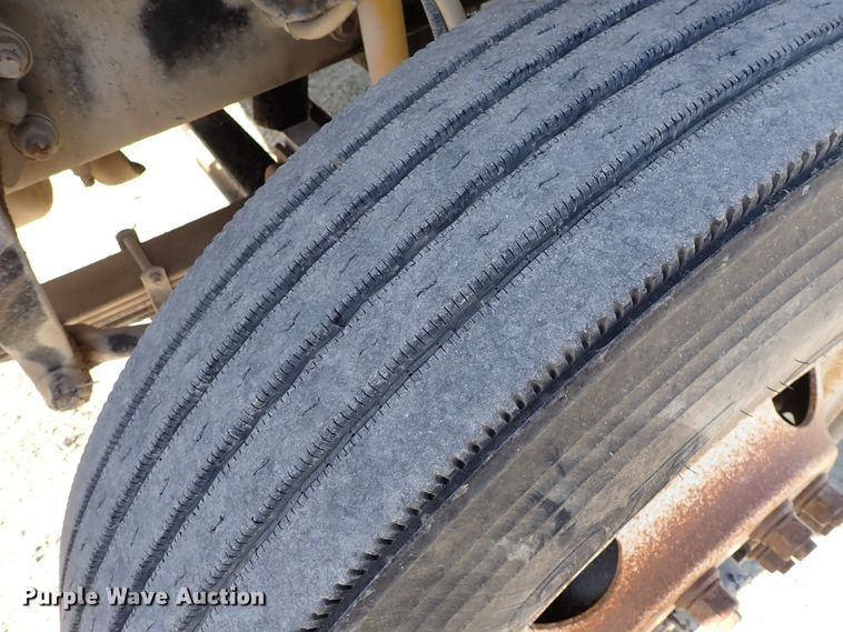 image for item DR0926 2001 Sterling L7500  dump truck