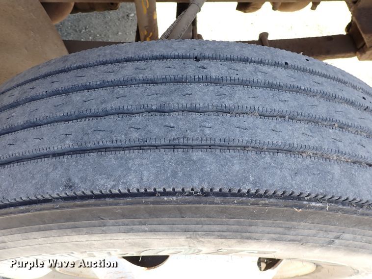 image for item DR0926 2001 Sterling L7500  dump truck