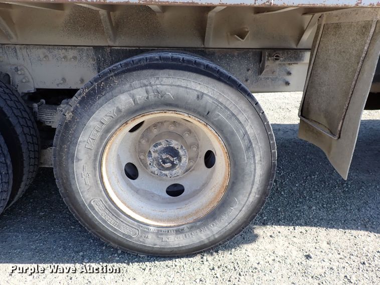 image for item DR0926 2001 Sterling L7500  dump truck