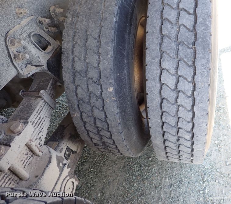 image for item DR0926 2001 Sterling L7500  dump truck