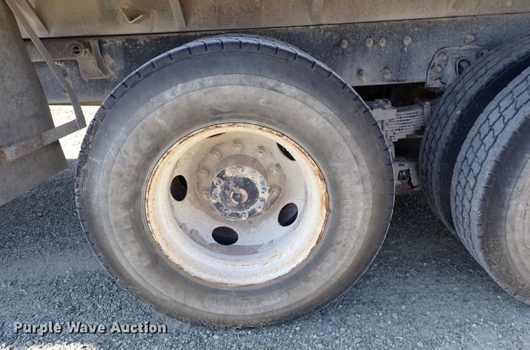 image for item DR0926 2001 Sterling L7500  dump truck