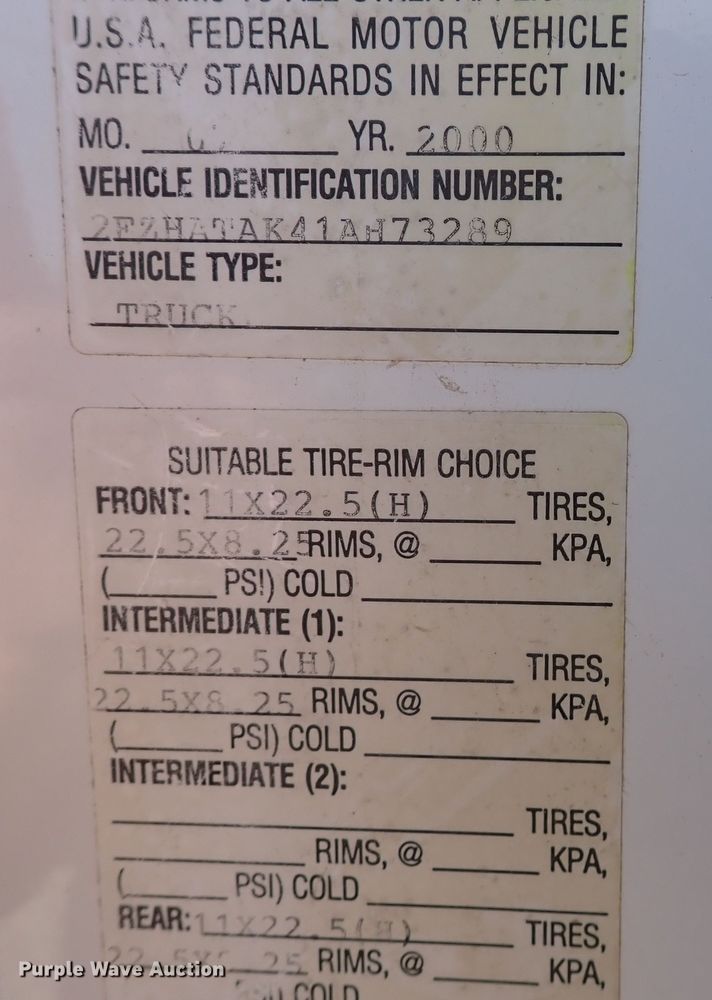 image for item DR0926 2001 Sterling L7500  dump truck
