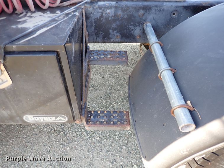 image for item DR0927 2000 Kenworth T800  semi truck