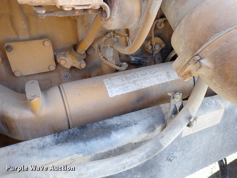 image for item DR0927 2000 Kenworth T800  semi truck