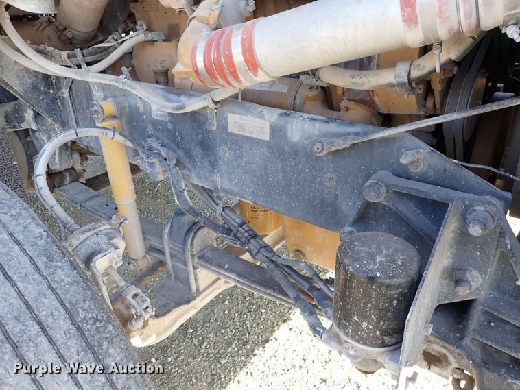 image for item DR0927 2000 Kenworth T800  semi truck