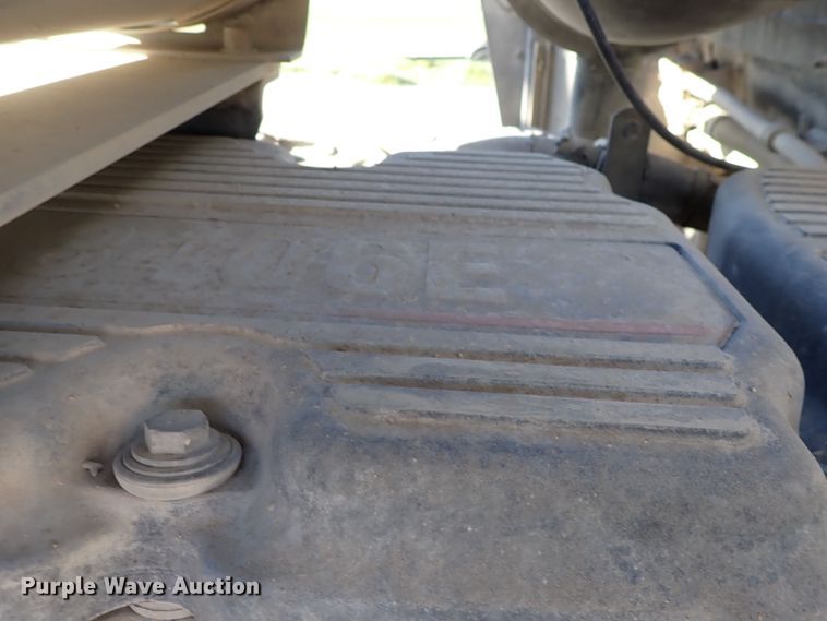 image for item DR0927 2000 Kenworth T800  semi truck