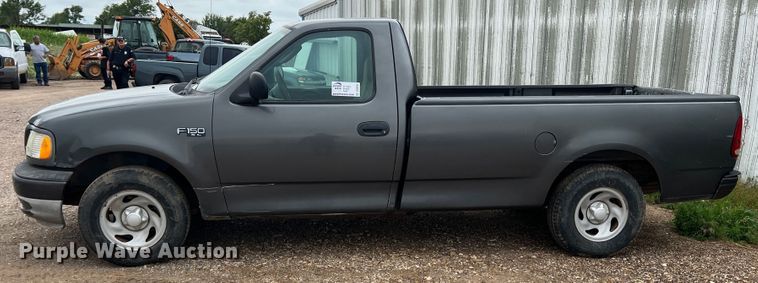 image for item DS8267 2003 Ford F150  pickup truck
