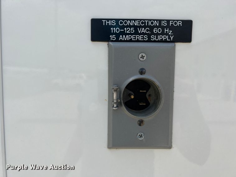 image for item DS8452 2002 Ford F350 Super Duty  ambulance