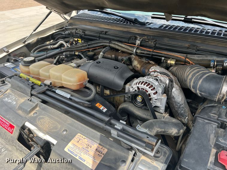 image for item DS8452 2002 Ford F350 Super Duty  ambulance