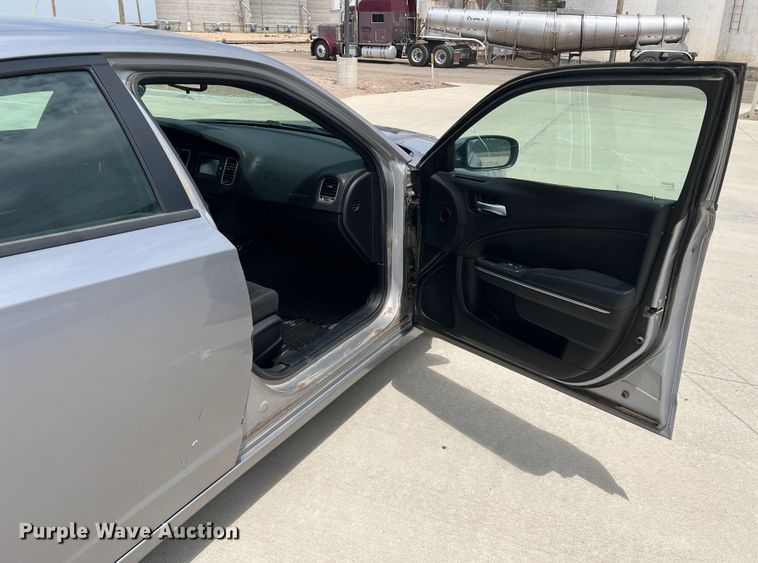 image for item DS8453 2017 Dodge Charger Police