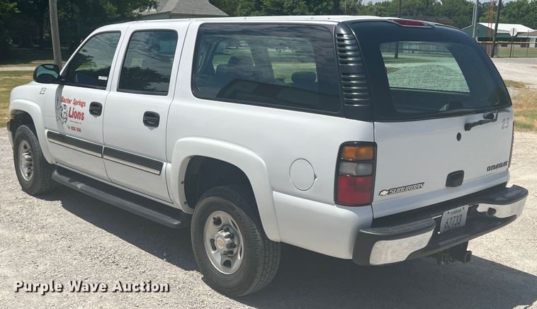 image for item HL9222 2005 Chevrolet Suburban 2500  SUV