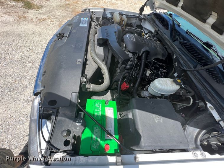 image for item HL9222 2005 Chevrolet Suburban 2500  SUV