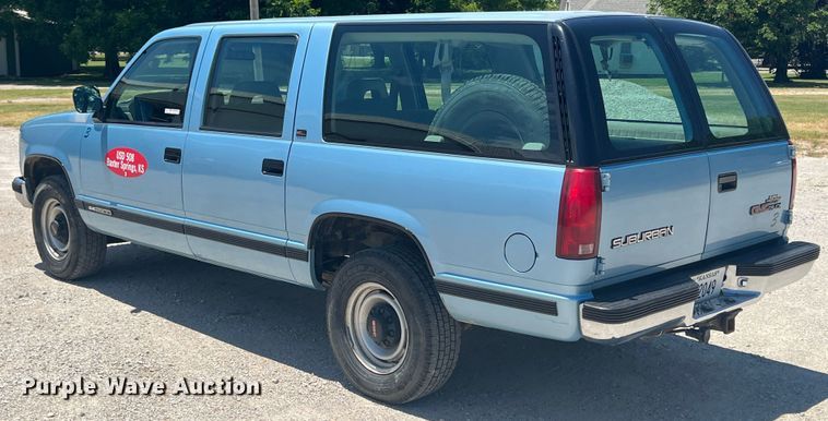 image for item HL9223 1993 GMC Suburban 1500  SUV
