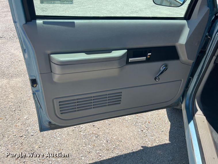 image for item HL9223 1993 GMC Suburban 1500  SUV