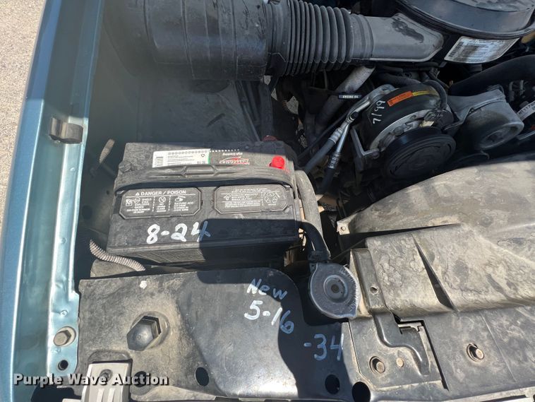 image for item HL9223 1993 GMC Suburban 1500  SUV