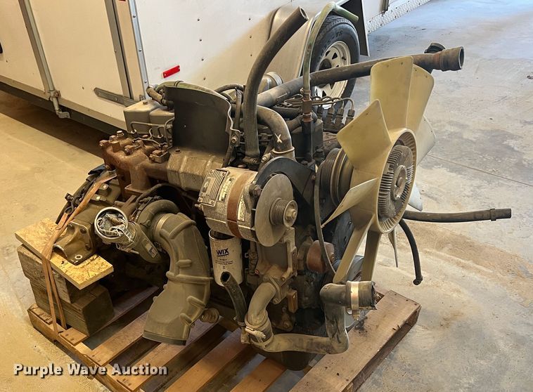 image for item HL9224 Cummins B5.9-190  engine