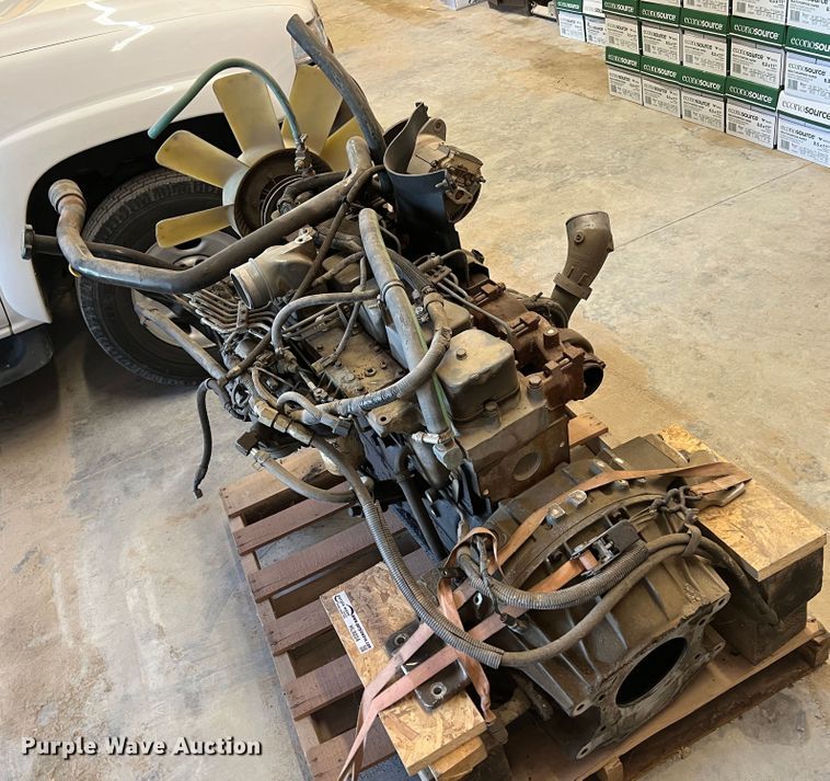 image for item HL9224 Cummins B5.9-190  engine