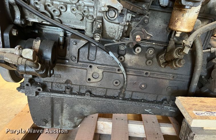 image for item HL9224 Cummins B5.9-190  engine