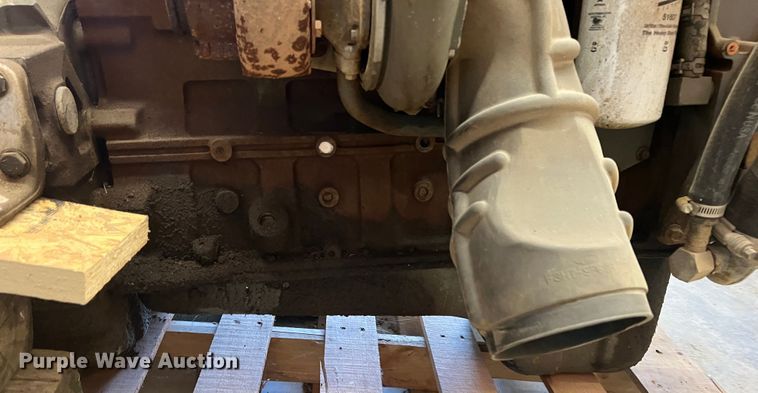 image for item HL9224 Cummins B5.9-190  engine