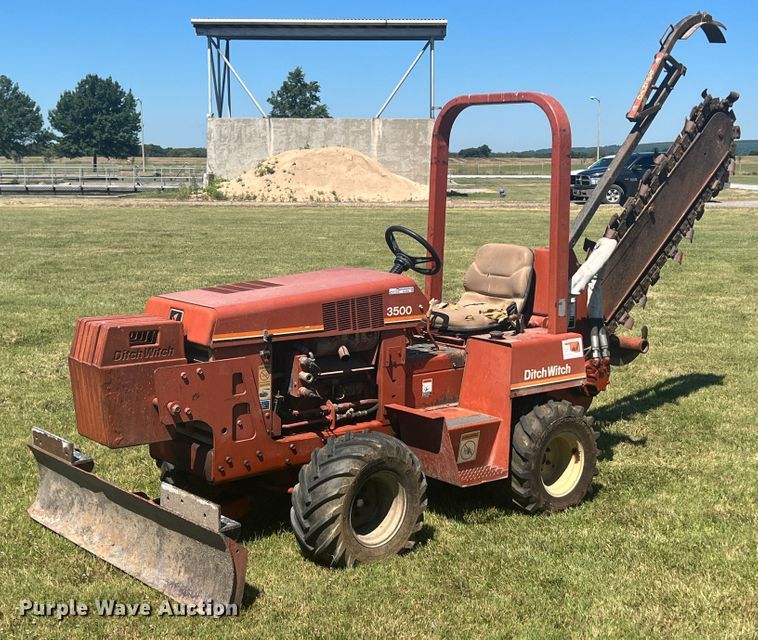 image for item HL9238 Ditch Witch 3500  trencher