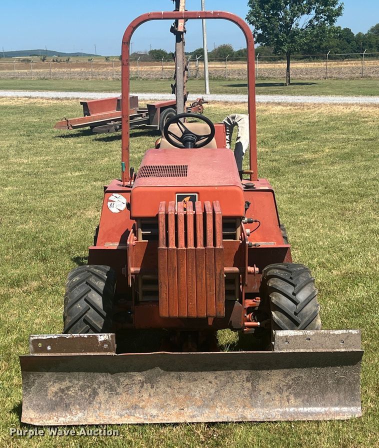 image for item HL9238 Ditch Witch 3500  trencher