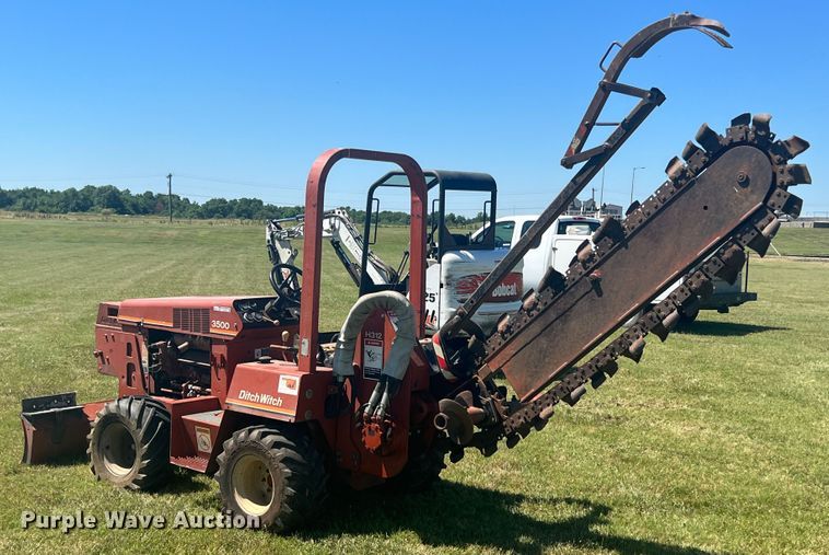 image for item HL9238 Ditch Witch 3500  trencher